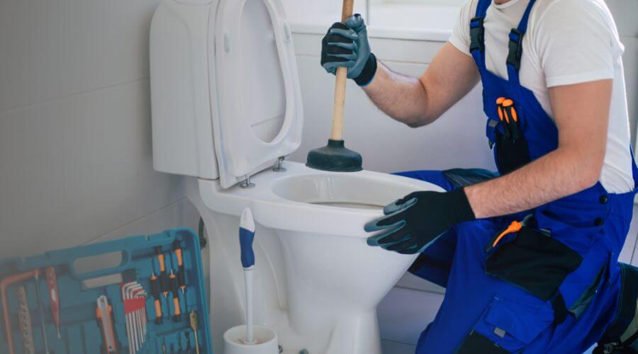 Expert burst pipe repair services in New Salisbury, IN